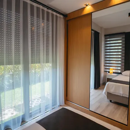 - Meta Homes - 别墅