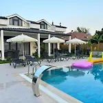 - Meta Homes - * Kemer