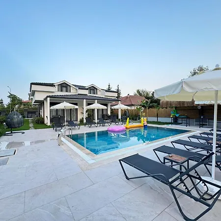 - Meta Homes - *